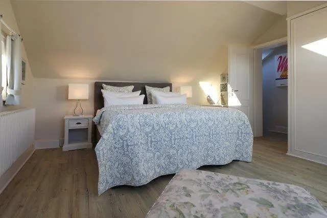 Appartement Strandhaus-3-app-strandloft *